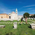 In Διαμέρισμα