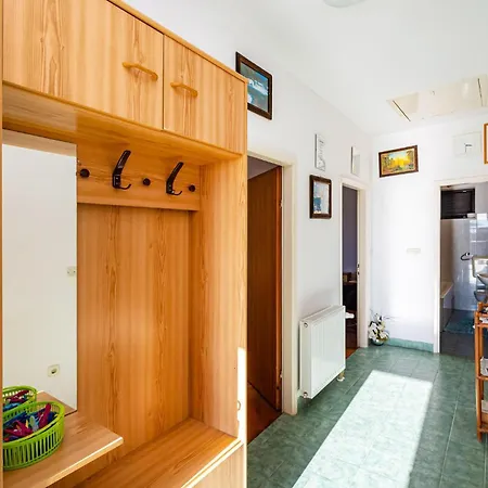 Apartament In *